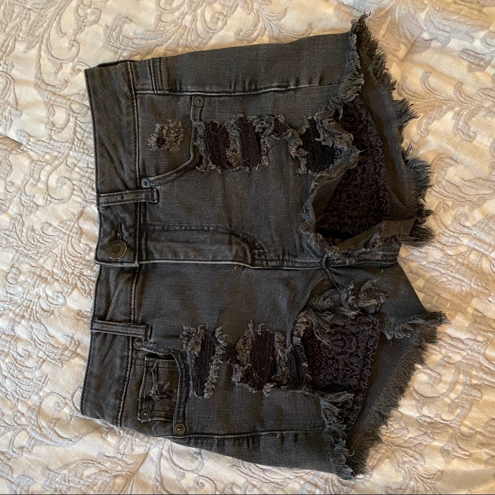 American Eagle High-Waisted Jean Shorts Size 0